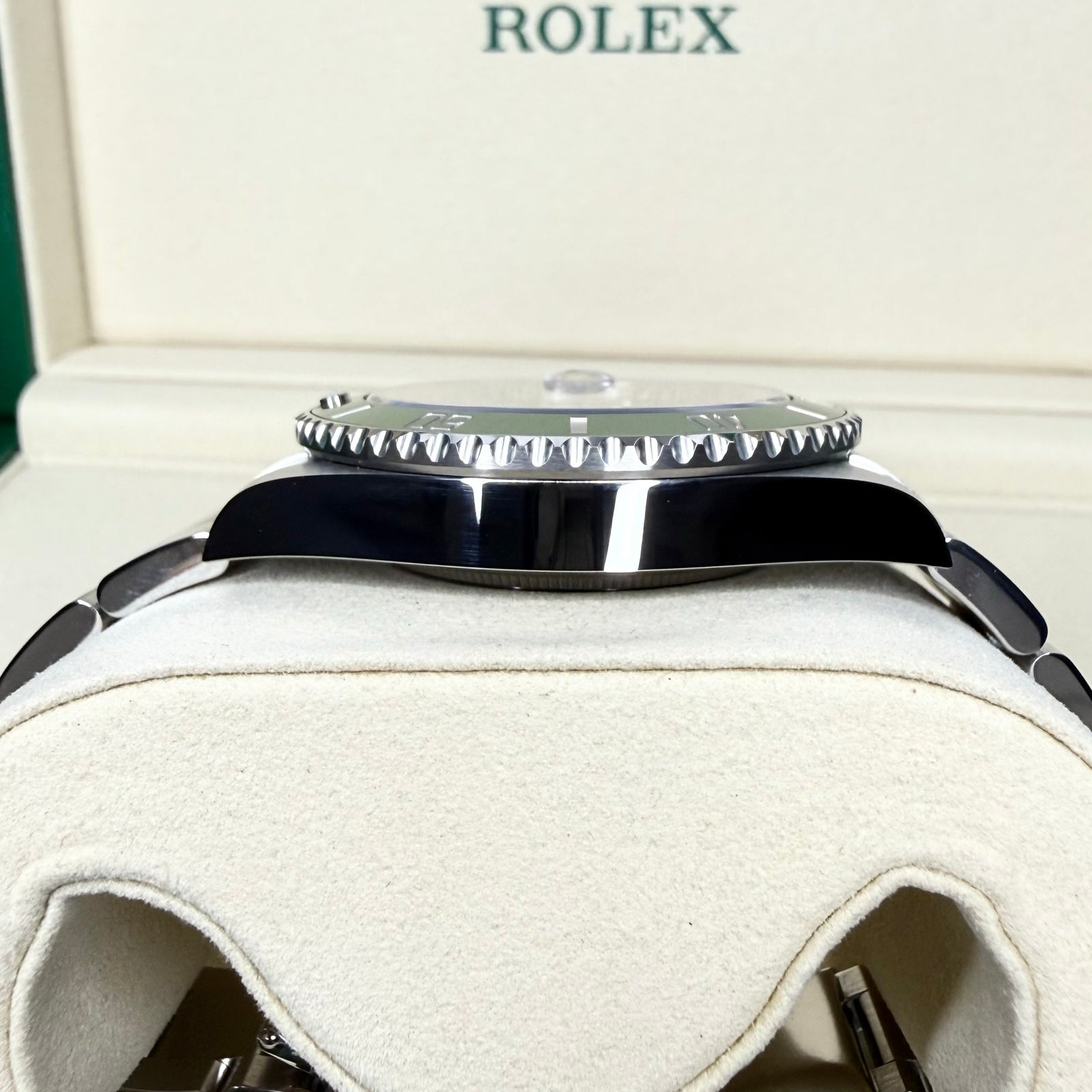 Rolex Submariner Date Ref. 126610LV Starbucks – Neu, Fullset 05/2026 | Finer Things