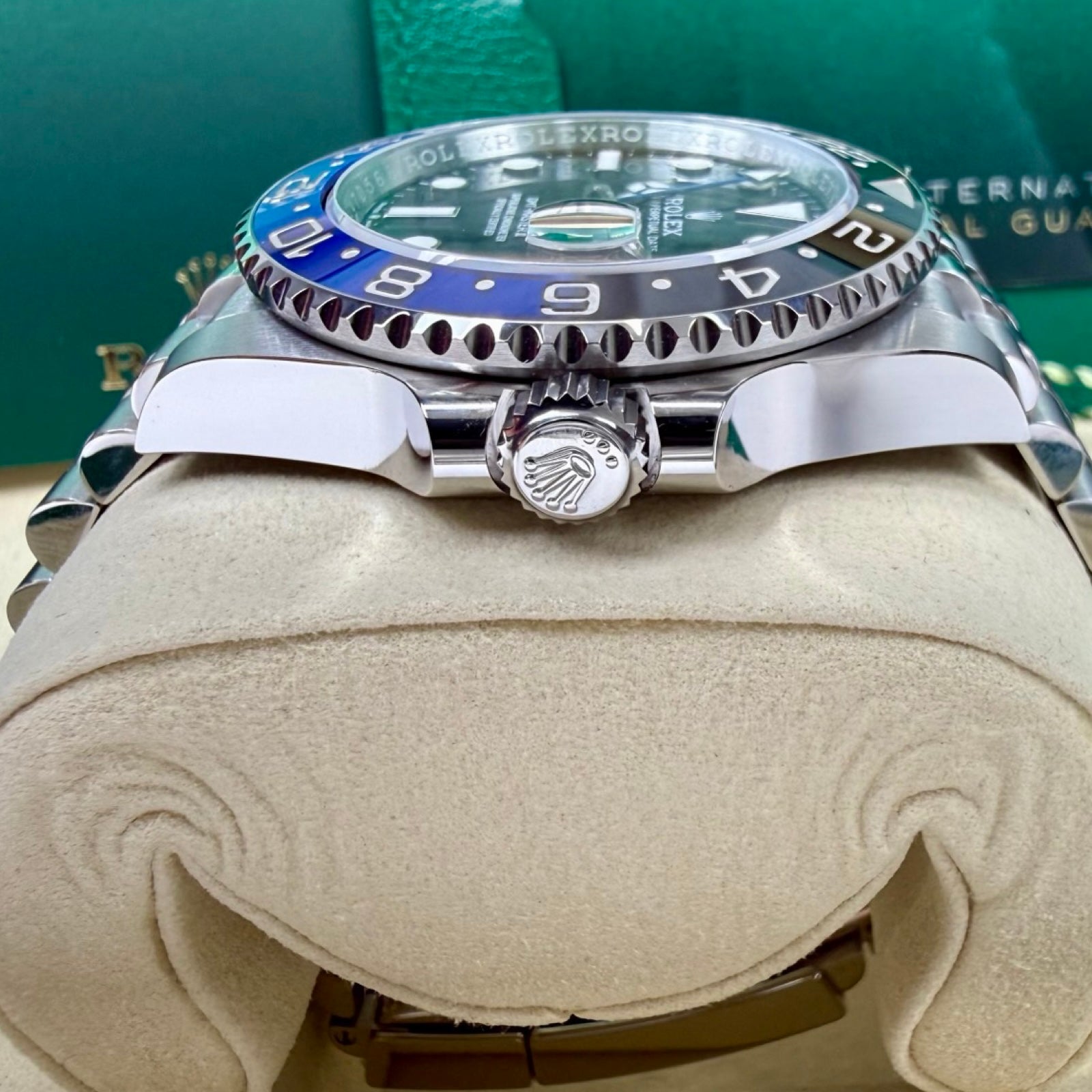 Rolex GMT-Master II Ref. 126710BLNR Batgirl – LC100, Neu, Fullset 03/2026 | Finer Things