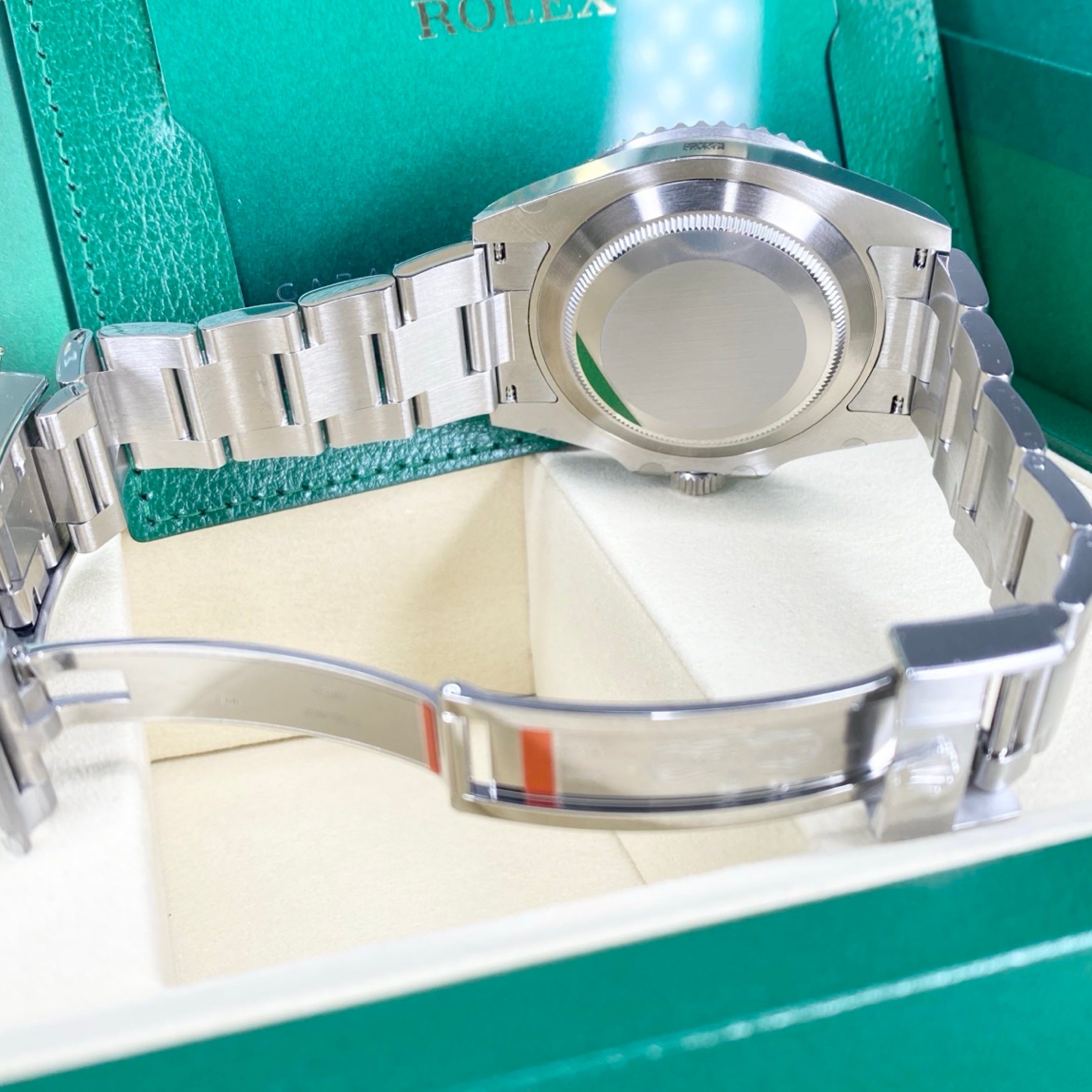 ROLEX SUBMARINER NO DATE 124060 09/2025 NEU VERKLEBT FULLSET