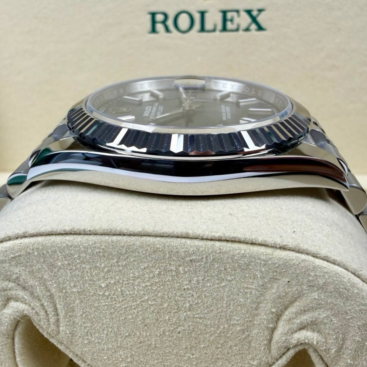 ROLEX DATEJUST 41 126334 MINT GRÜN JUBILEE 05/2025 FULLSET