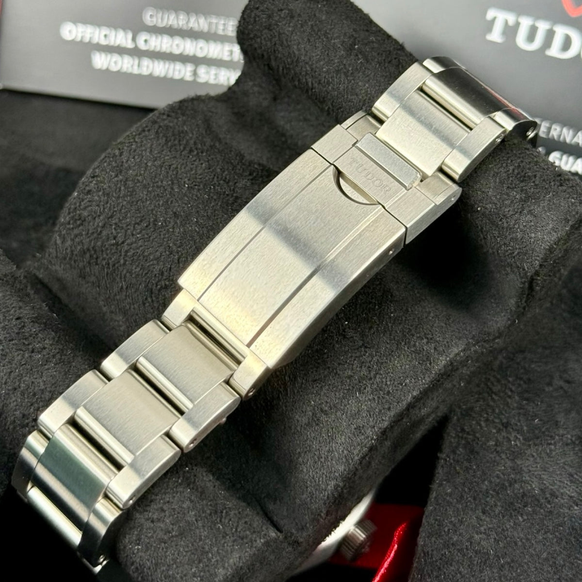 Tudor Ranger Ref. M79950-0008 39mm Beige – Neu, Fullset 03/2026 | Finer Things