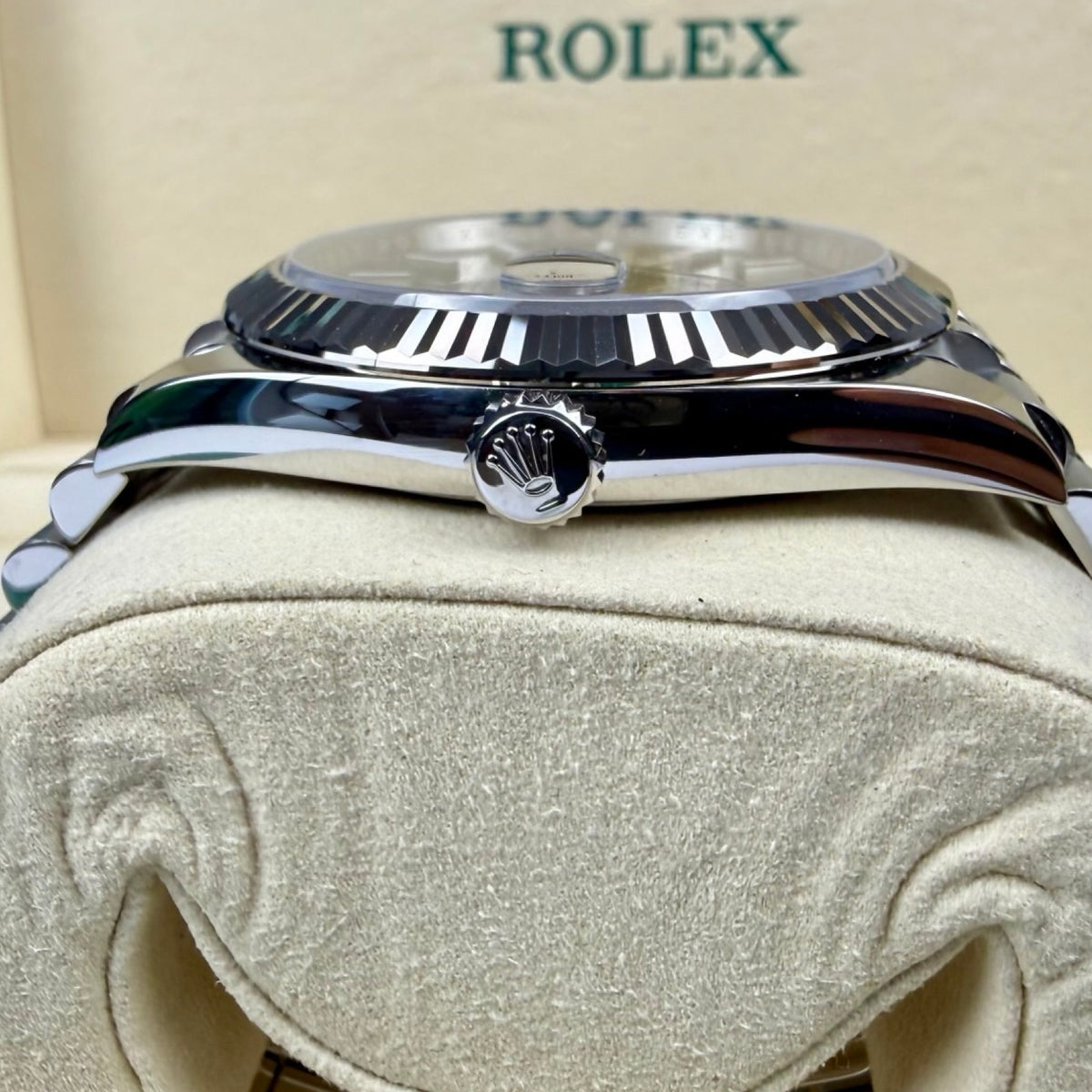 ROLEX DATEJUST 41 126334 MINT GRÜN JUBILEE 05/2025 FULLSET