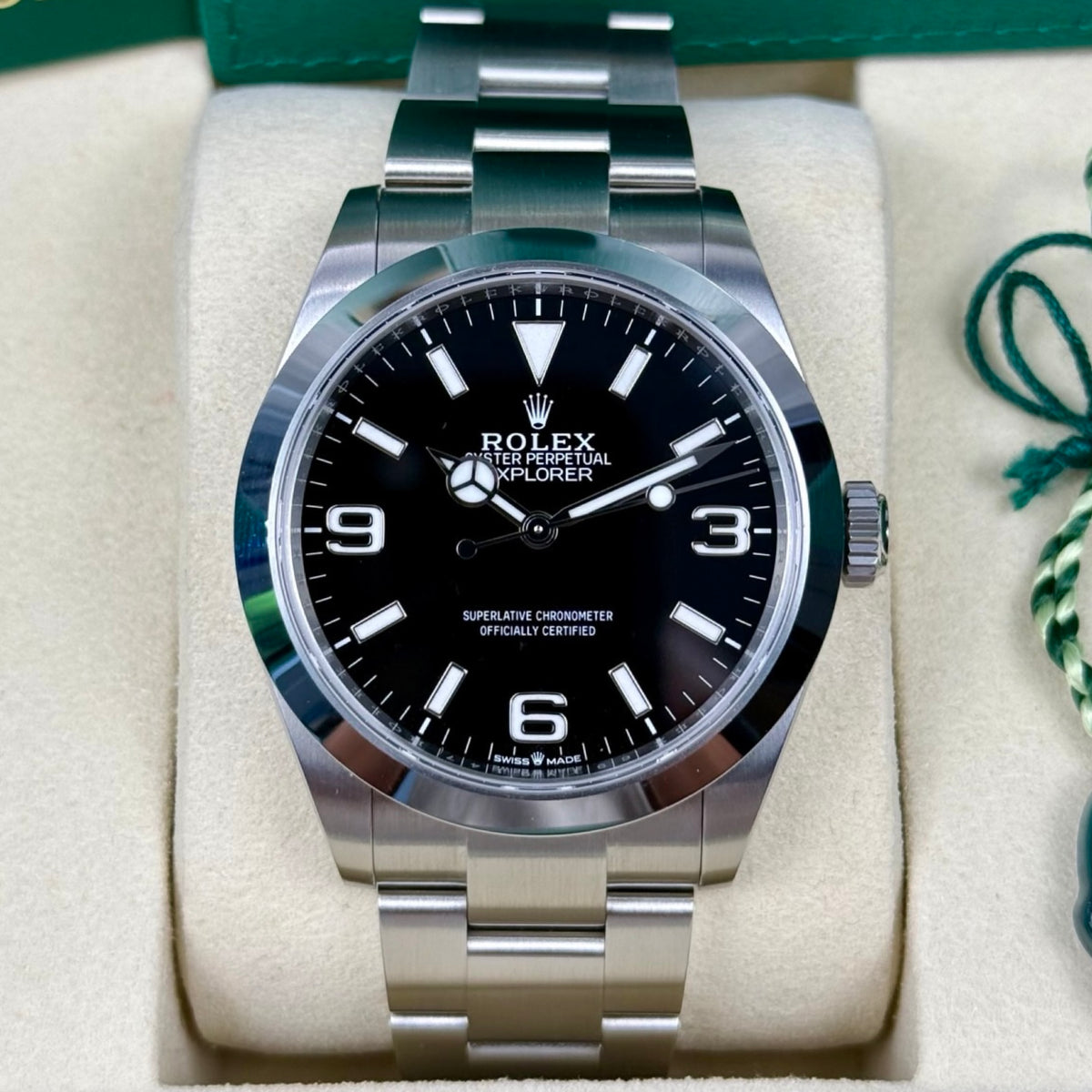 Rolex Explorer 40 Ref. 224270 Schwarz – Sehr gut, Fullset 12/2025 | Finer Things