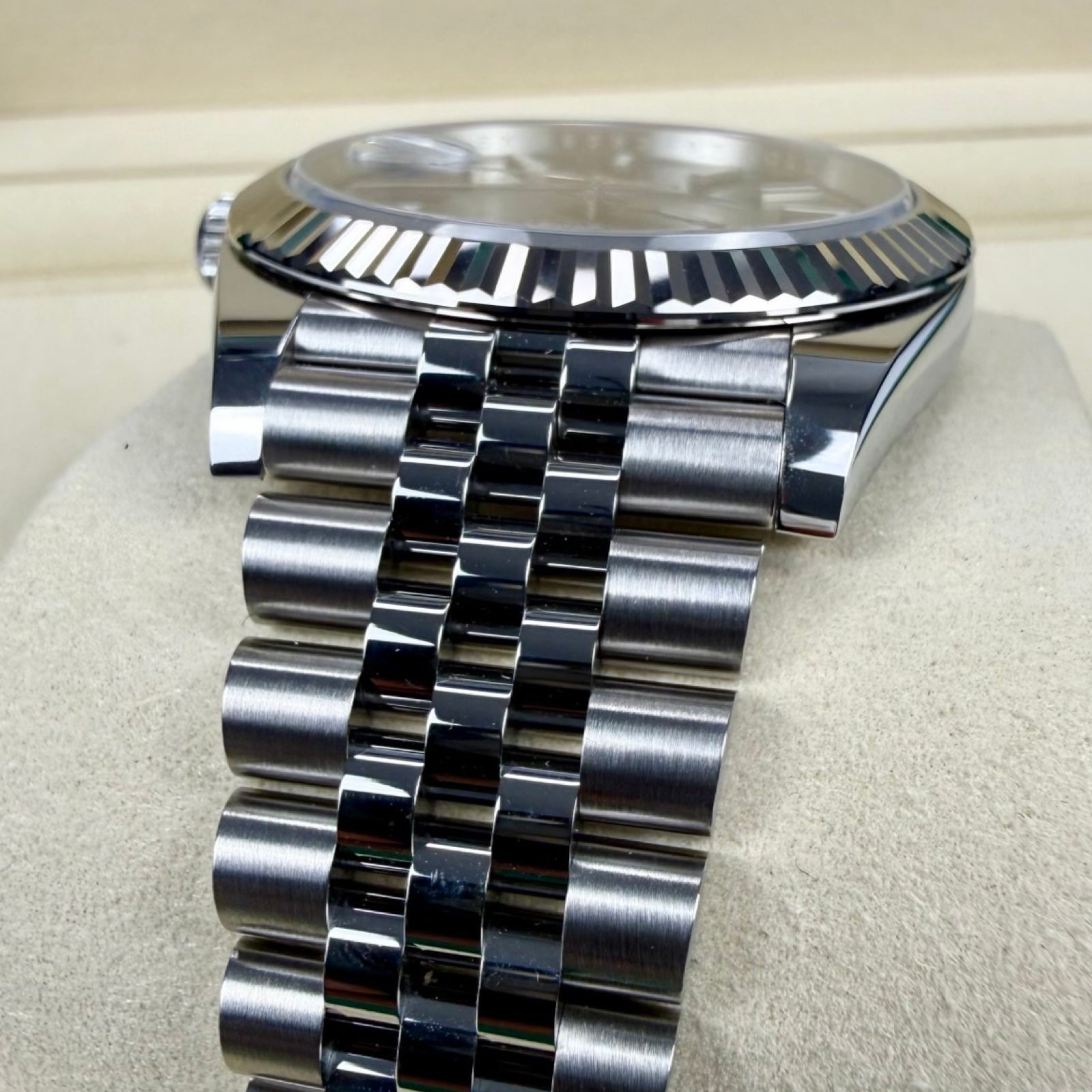 ROLEX DATEJUST 41 126334 MINT GRÜN JUBILEE 05/2025 FULLSET