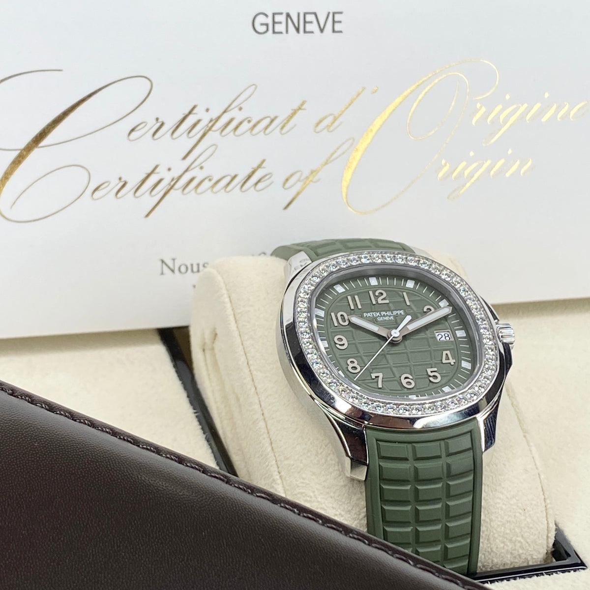 PATEK PHILIPPE AQUANAUT LUCE 5267/200A-011 GRÜN 11/2022 FULLSET DEUTSCH