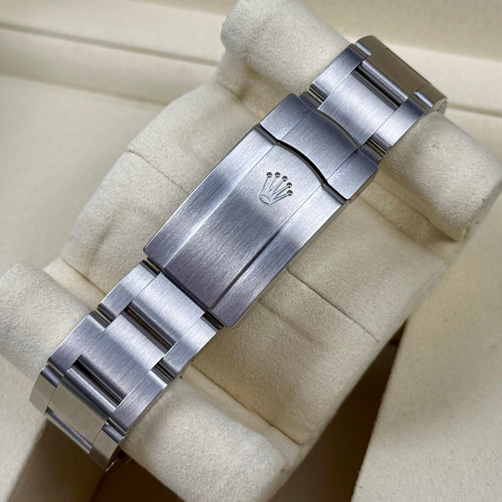 ROLEX OYSTER PERPETUAL 36 126000 LAVENDER 2026 NEU FULLSET