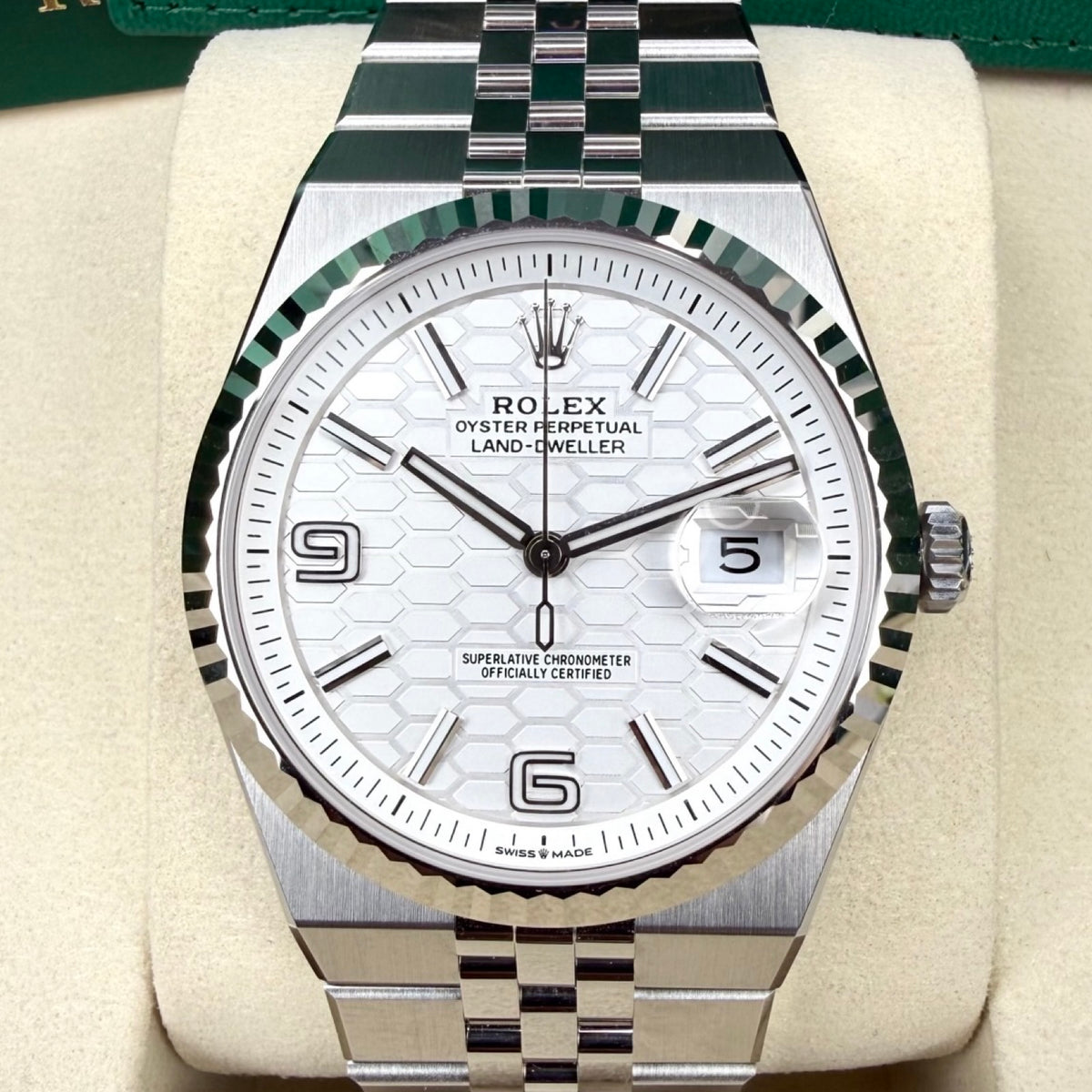 Rolex Land-Dweller 40 Ref. 127334 Weiß – Neu, Fullset 03/2026 | Finer Things