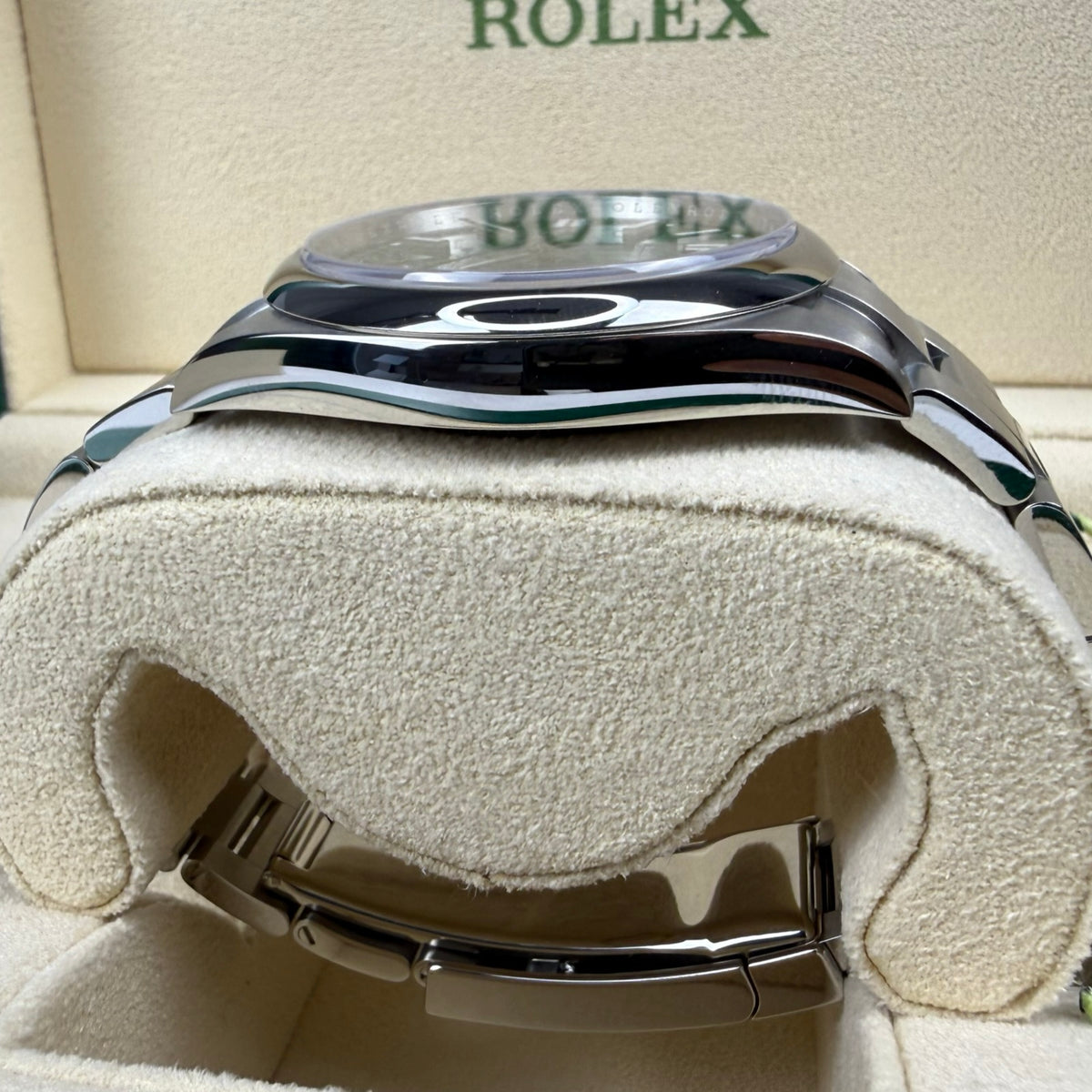 ROLEX OYSTER PERPETUAL 41 124300 GRÜN 06/2024 LC100 NEU FULLSET