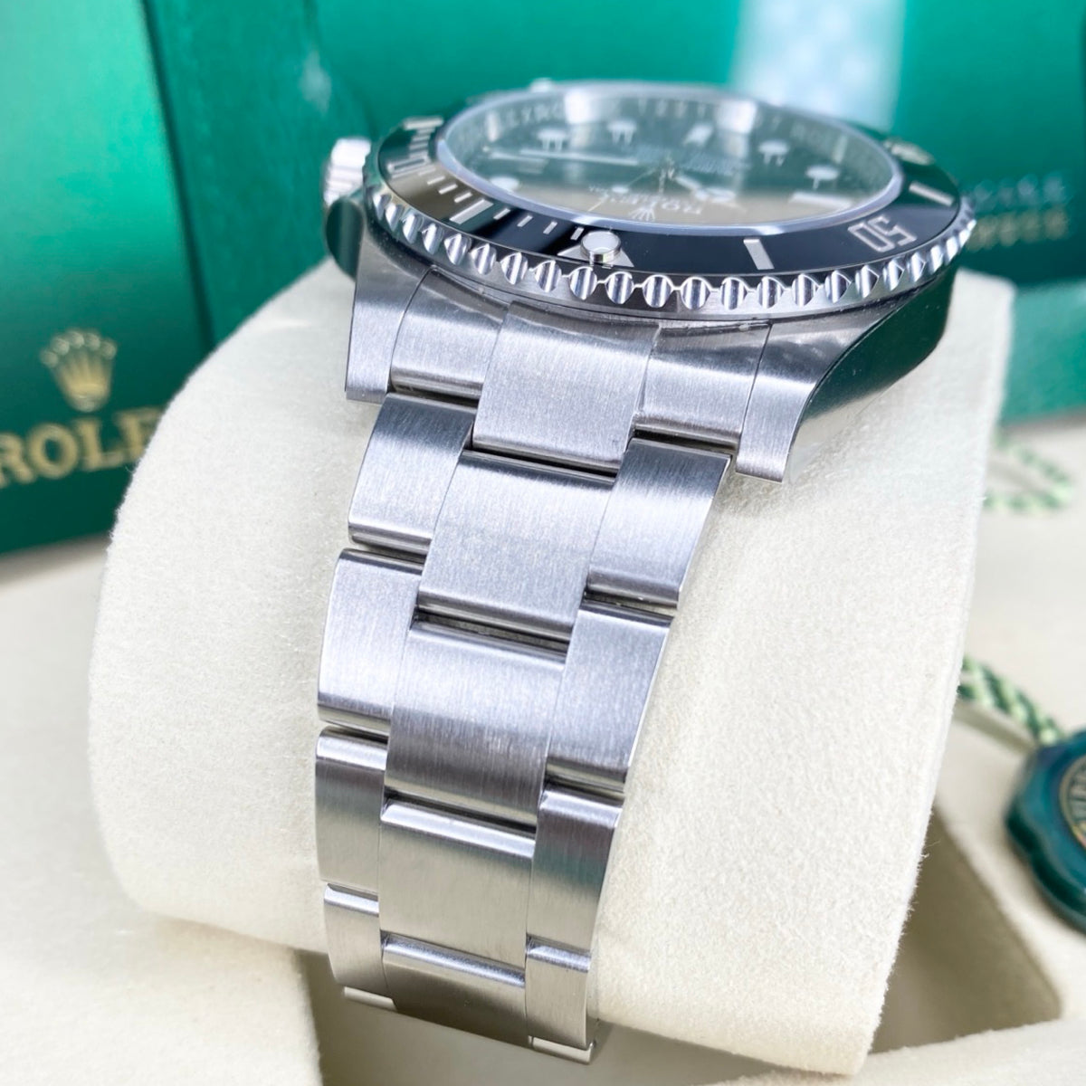 ROLEX SUBMARINER NO DATE 124060 09/2025 NEU VERKLEBT FULLSET