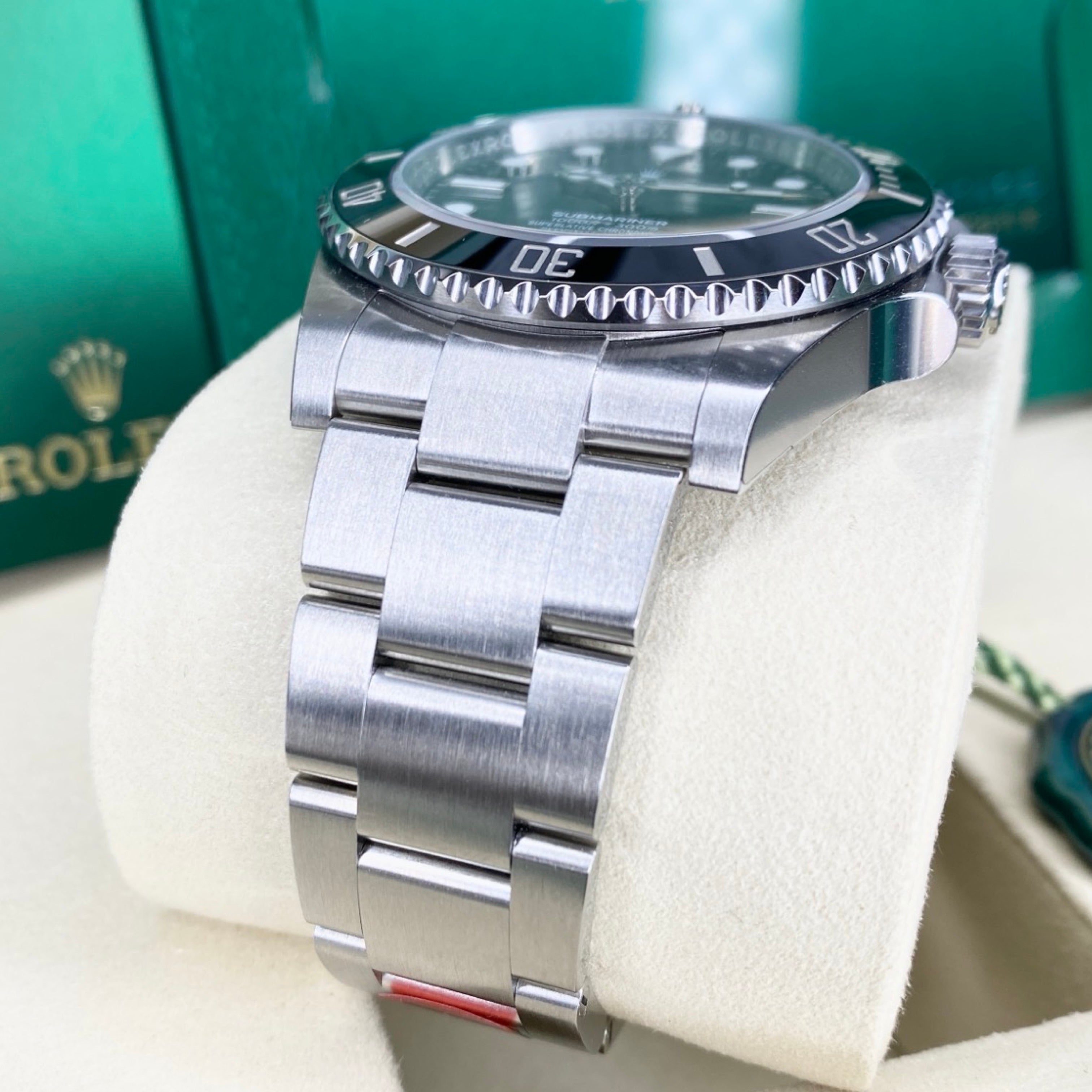 ROLEX SUBMARINER NO DATE 124060 09/2025 NEU VERKLEBT FULLSET