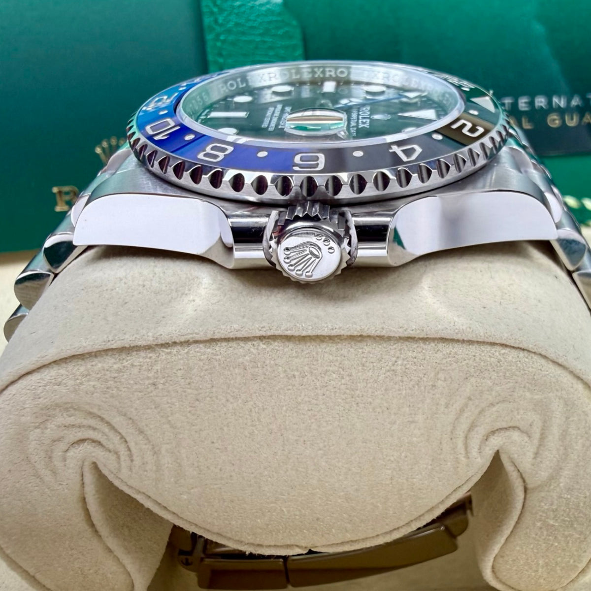 Rolex GMT-Master II Ref. 126710BLNR Batgirl – LC100, Neu, Fullset 03/2026 | Finer Things
