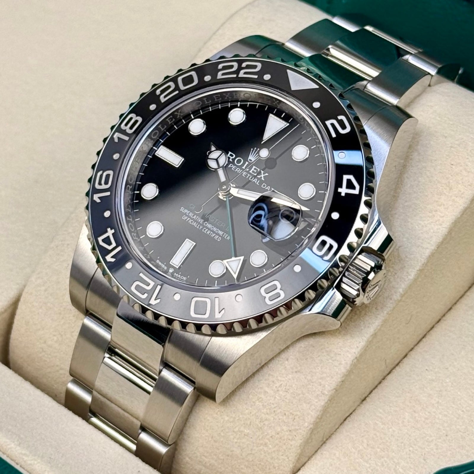ROLEX GMT-MASTER II 126710GRNR OYSTER "BRUCE WAYNE" 02/2025 NEU FULLSET
