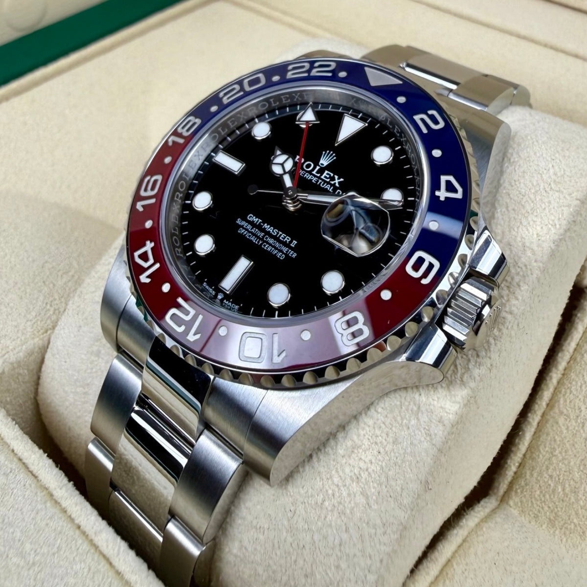 ROLEX GMT-MASTER II PEPSI 126710BLRO OYSTER 08/2024 NEU FULLSET
