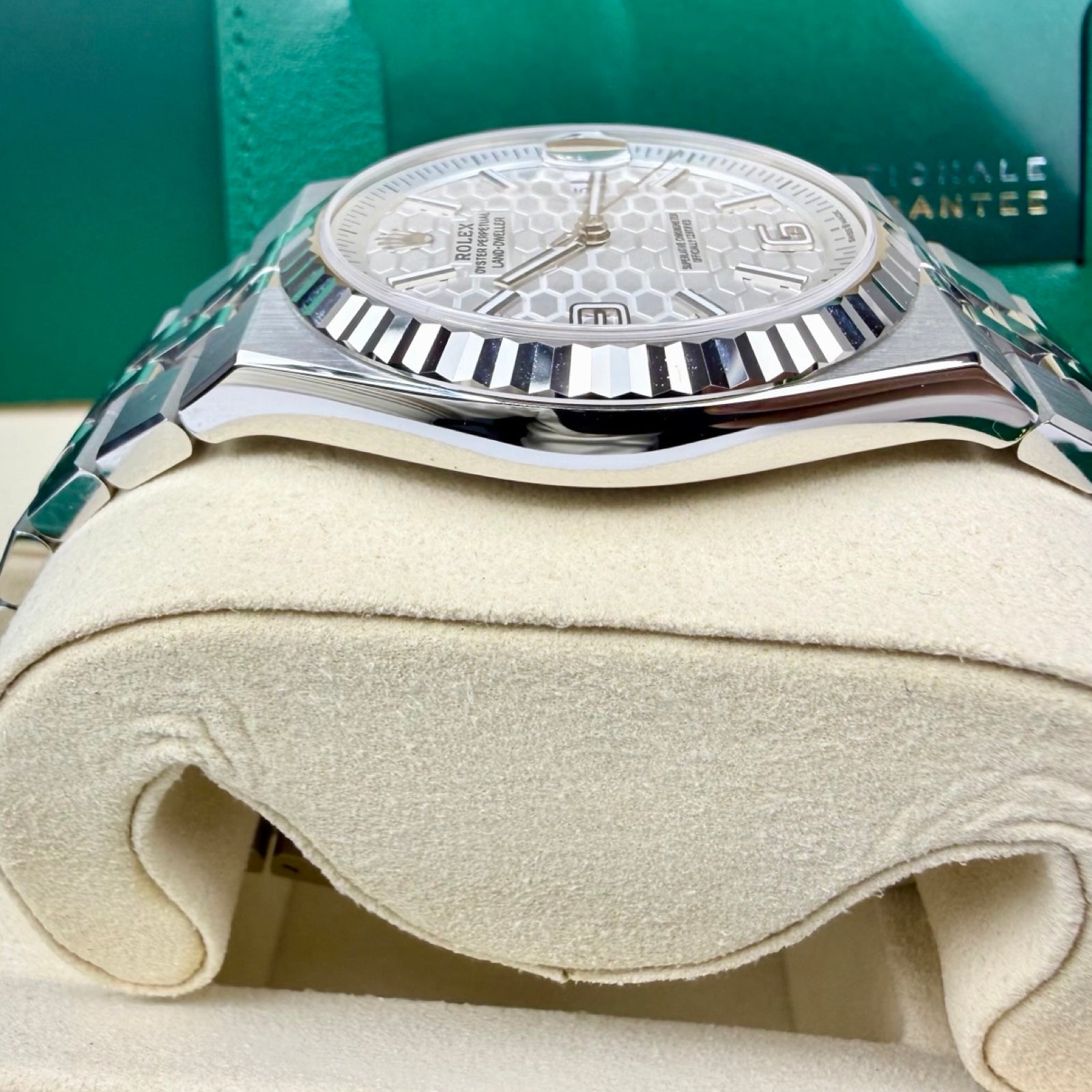 Rolex Land-Dweller 40 Ref. 127334 Weiß – Neu, Fullset 03/2026 | Finer Things