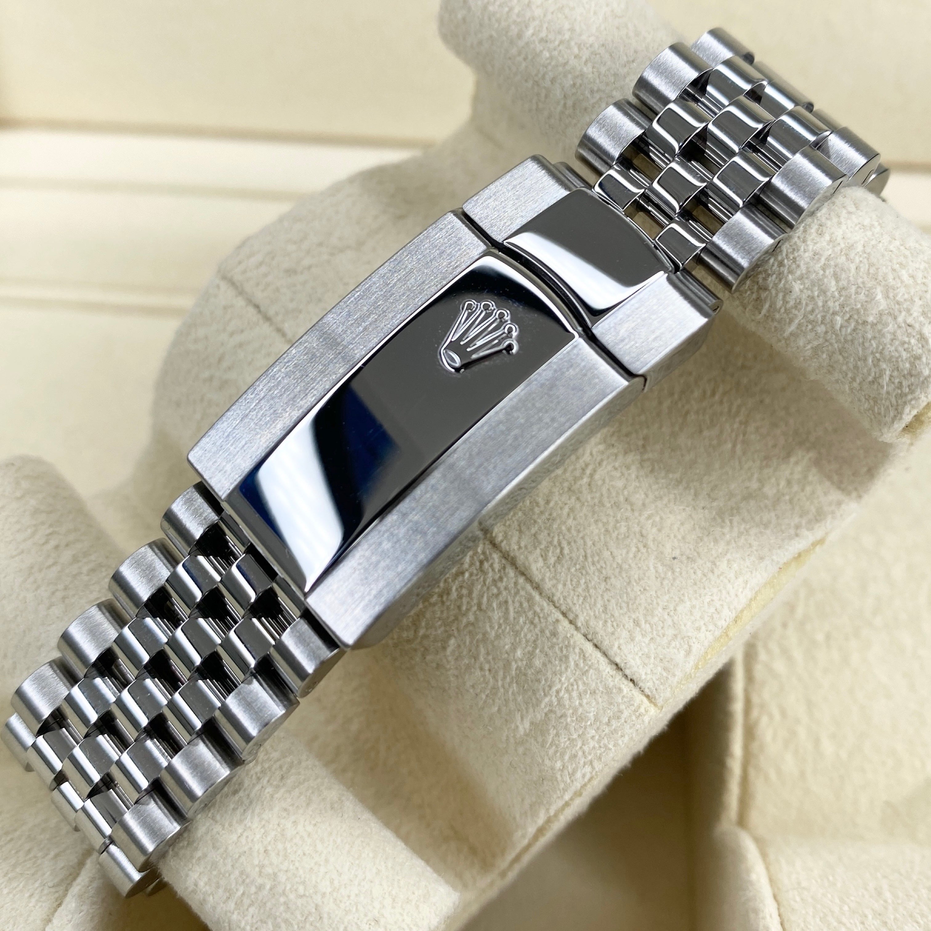 ROLEX DATEJUST 41 126334 SCHWARZ JUBILEE 08/2022 FULLSET