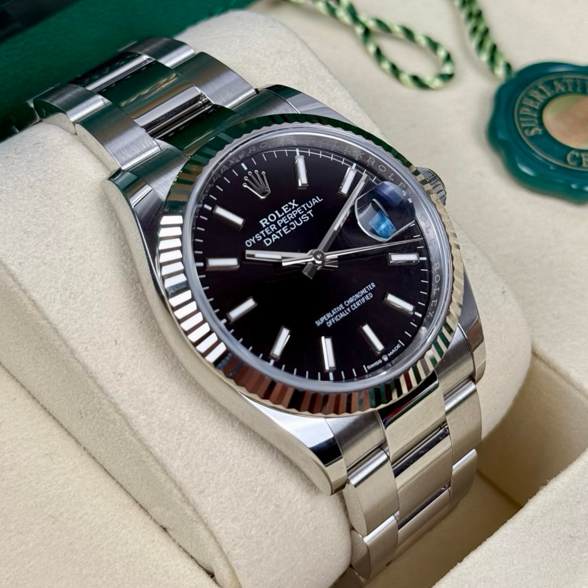 Rolex Datejust 36 Ref. 126234 Schwarz – Neu, LC100, Fullset 03/2026 | Finer Things