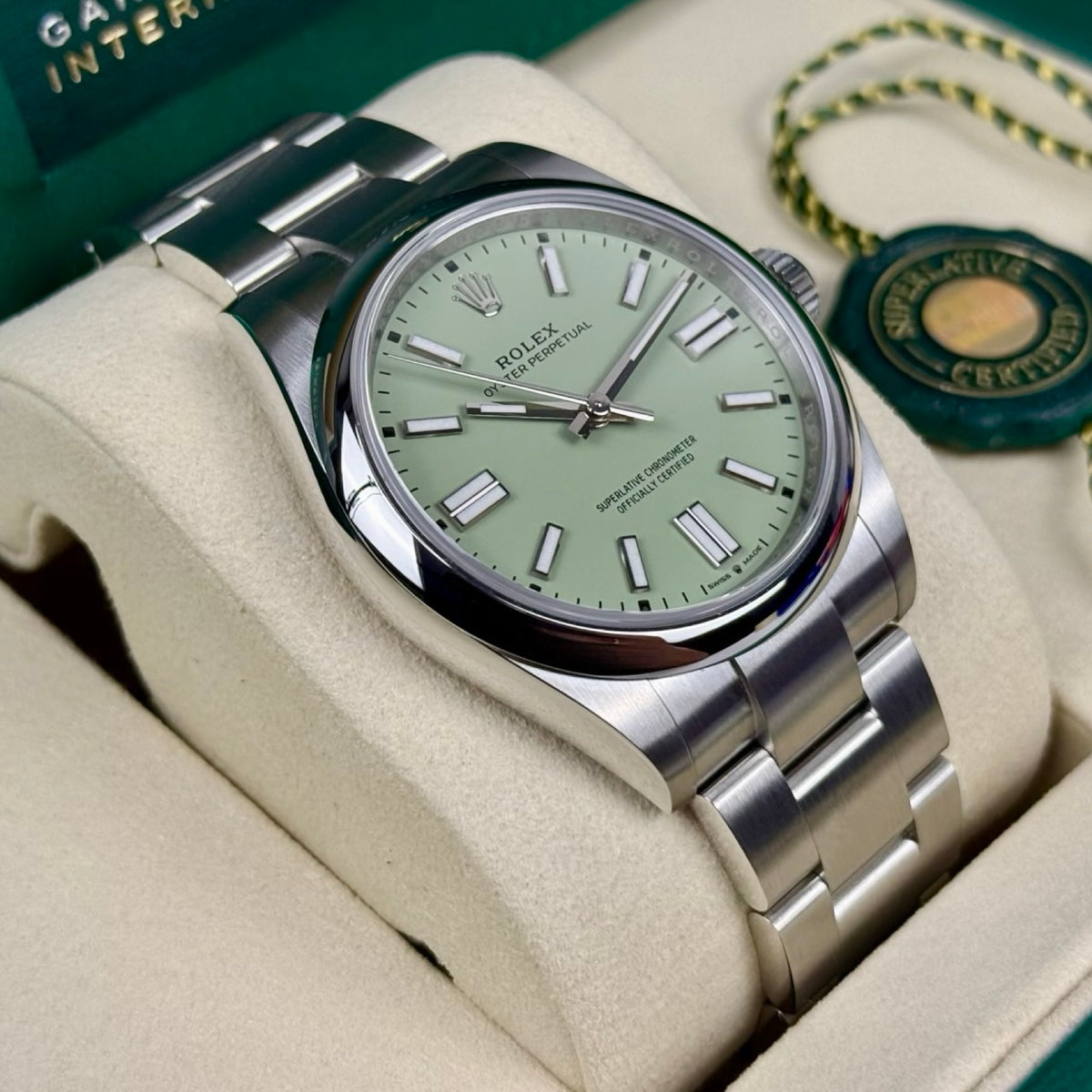 Rolex Oyster Perpetual 41 Ref. 134300 Pistachio – Neu, LC100, Fullset 09/2026