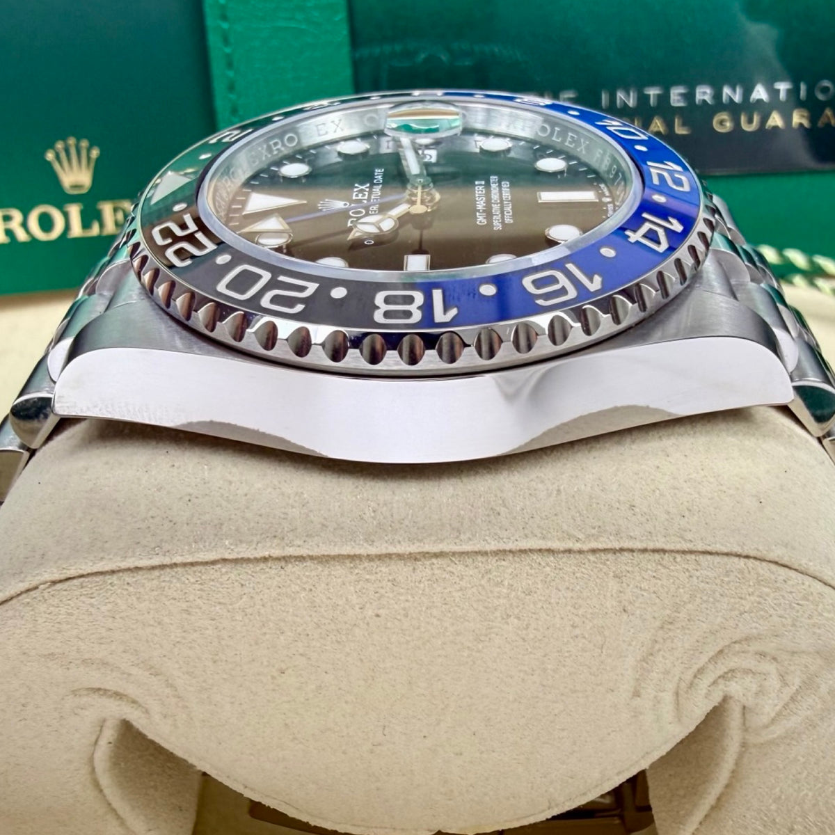 Rolex GMT-Master II Ref. 126710BLNR Batgirl – LC100, Neu, Fullset 03/2026 | Finer Things