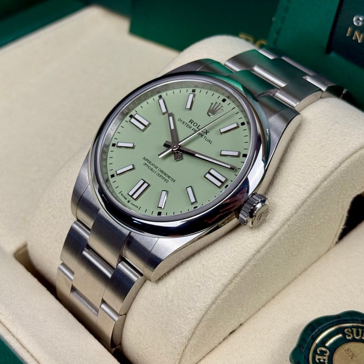 Rolex Oyster Perpetual 41 Ref. 134300 Pistachio – Neu, LC100, Fullset 09/2026
