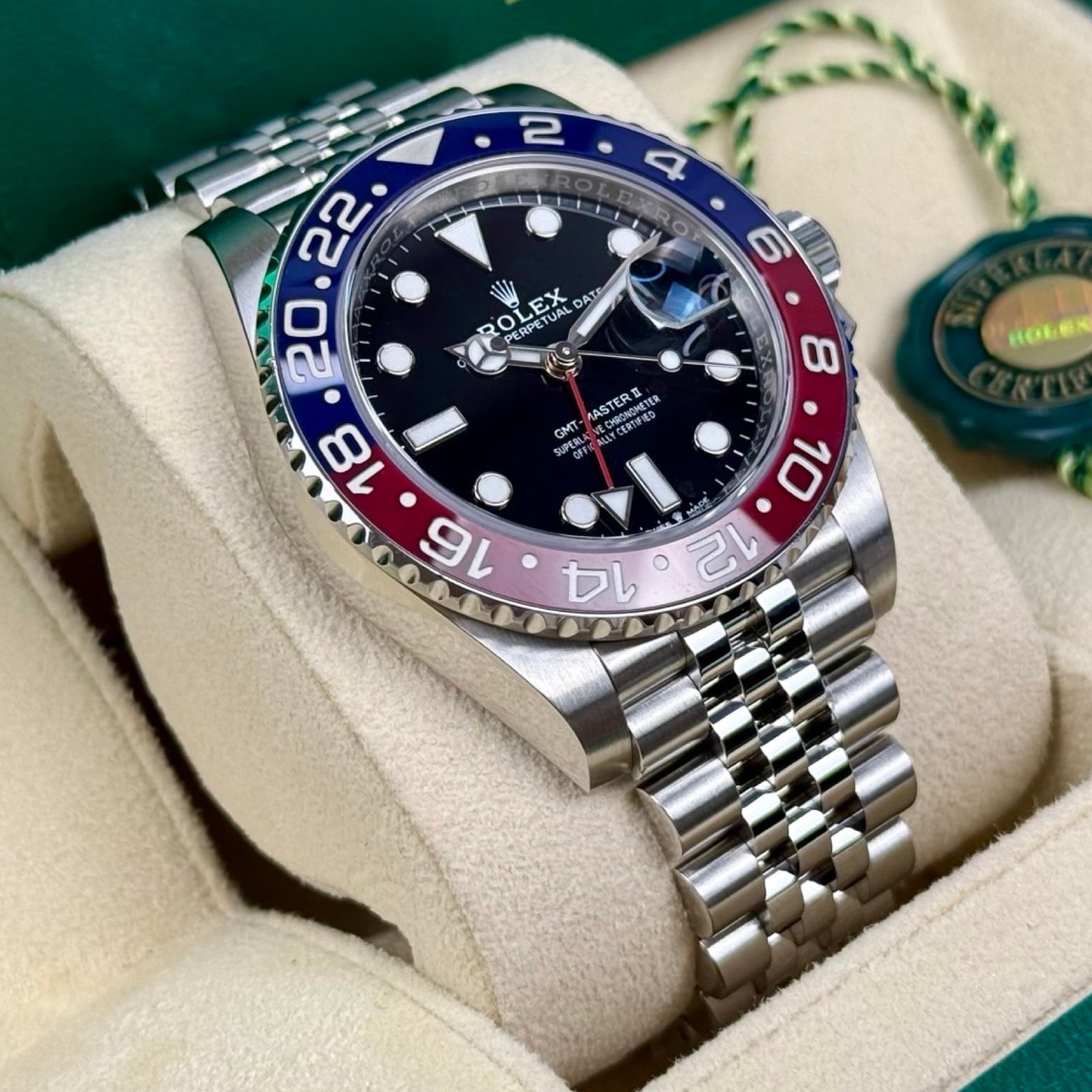 ROLEX GMT-MASTER II PEPSI 126710BLRO JUBILEE 02/2023 WIE NEU FULLSET