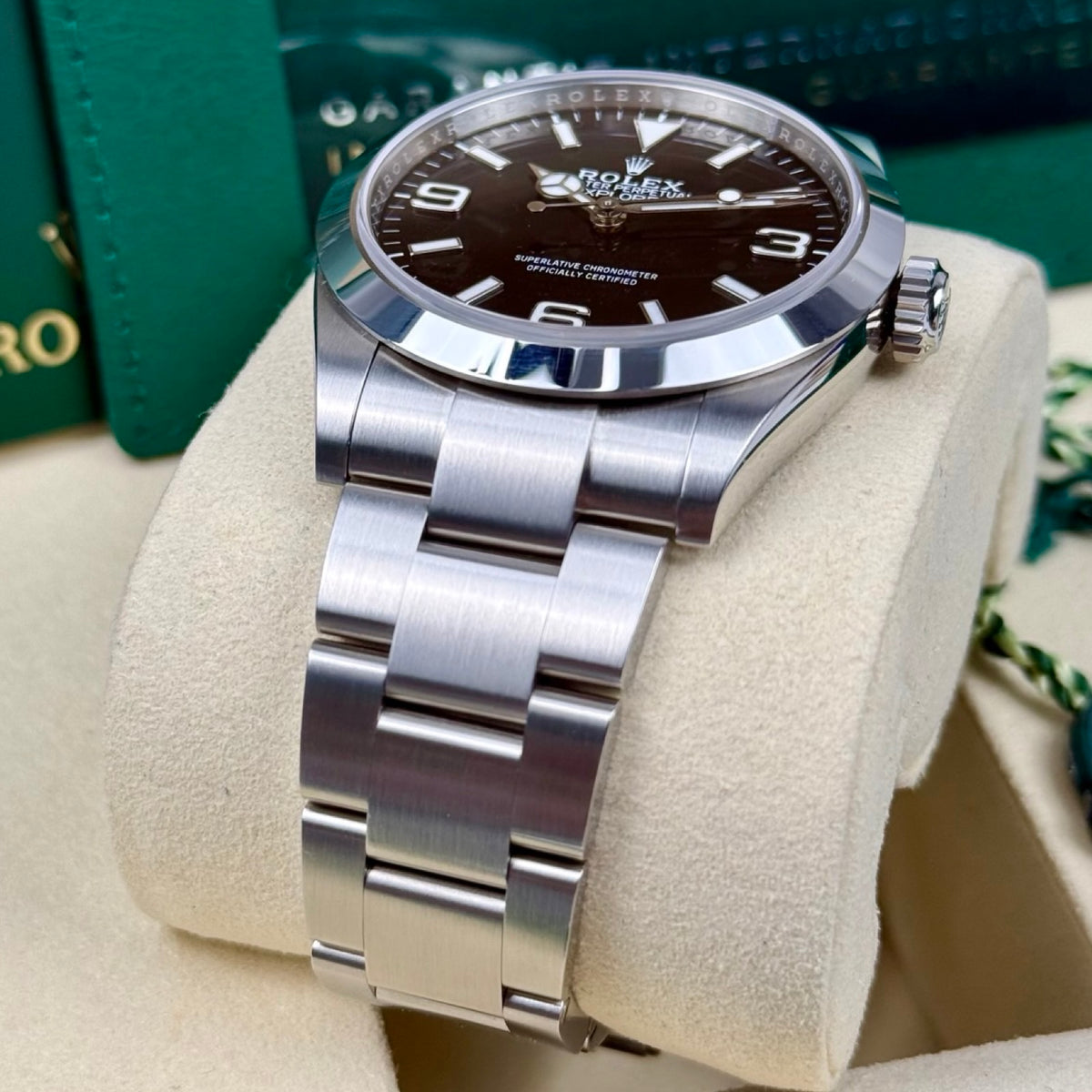 Rolex Explorer 40 Ref. 224270 Schwarz – Sehr gut, Fullset 12/2025 | Finer Things