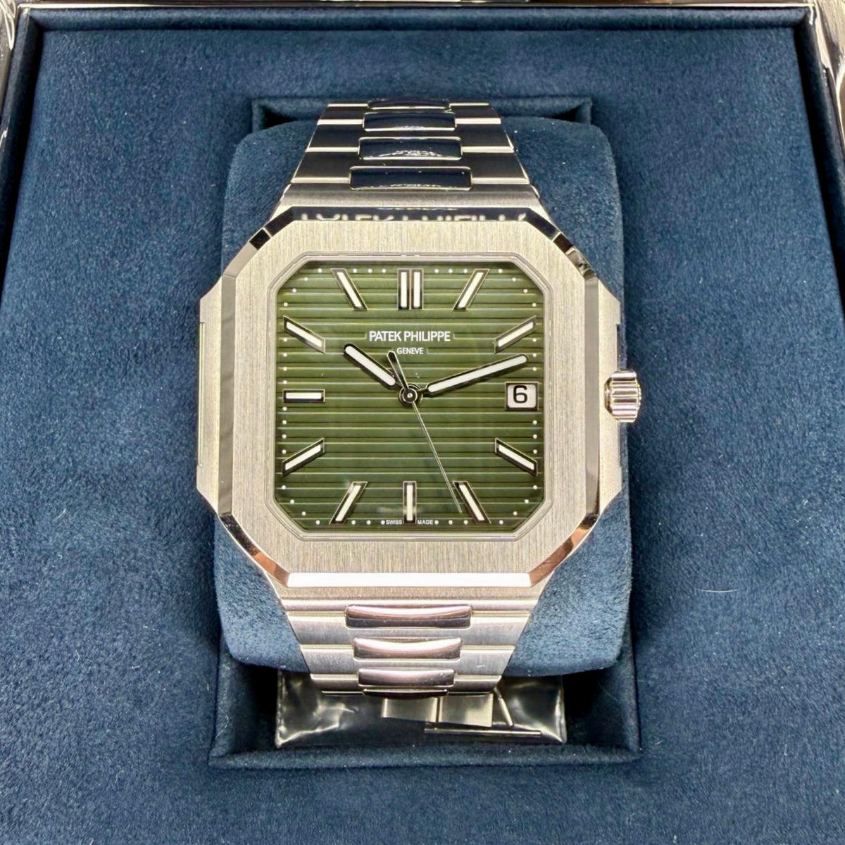 PATEK PHILIPPE CUBITUS 5821/1A-001 GRÜN 07/2025 FULLSET