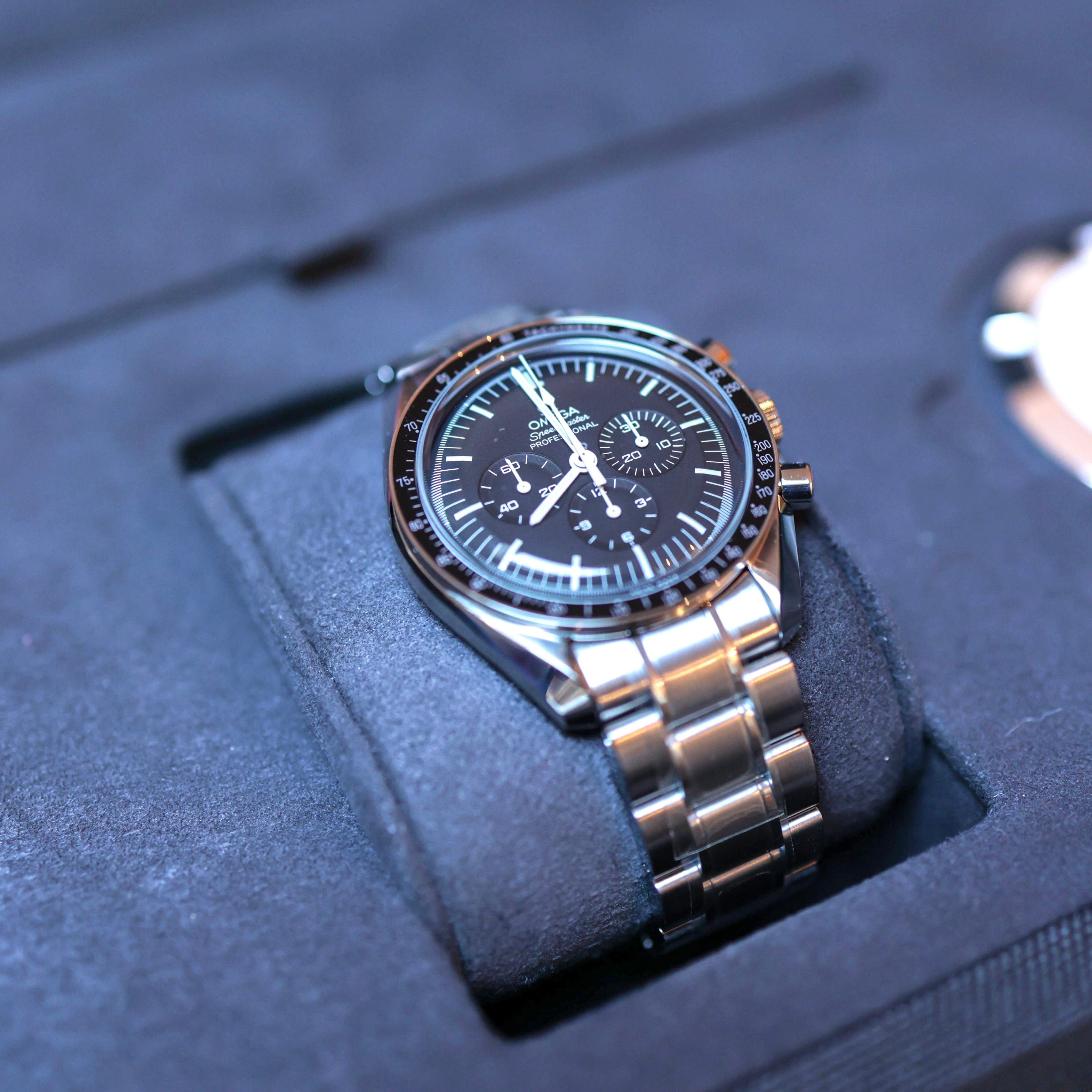 OMEGA SPEEDMASTER PROFESSIONAL MOONWATCH 311.30.42.30.01.005 03/2021 NEU FULLSET