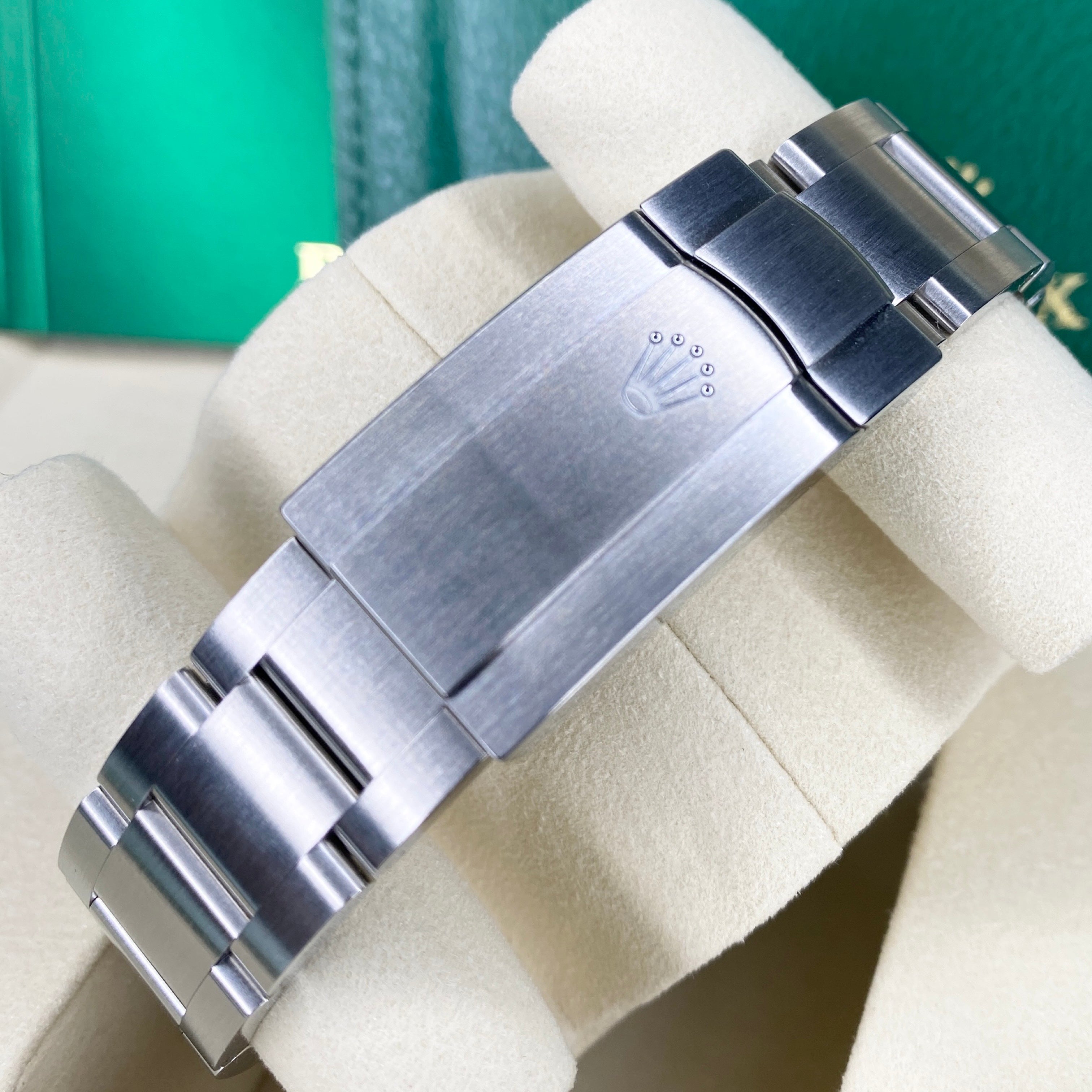ROLEX OYSTER PERPETUAL 36 126000 01/2025 GRÜN NEU LC100 FULLSET