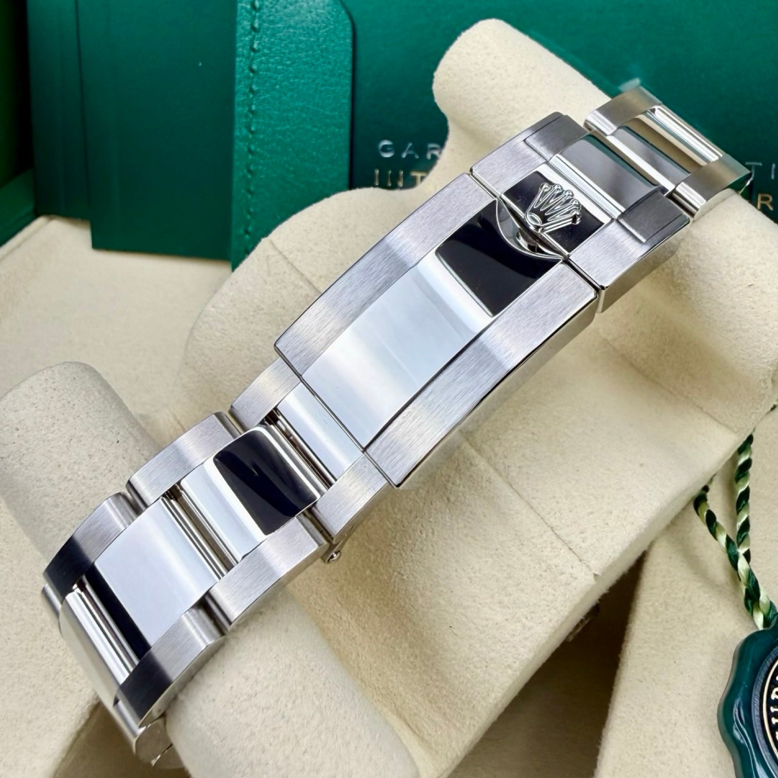 Rolex GMT-Master II Ref. 126710BLNR Batman – Neu, LC100, Full Set 03/2026 | Finer Things Köln