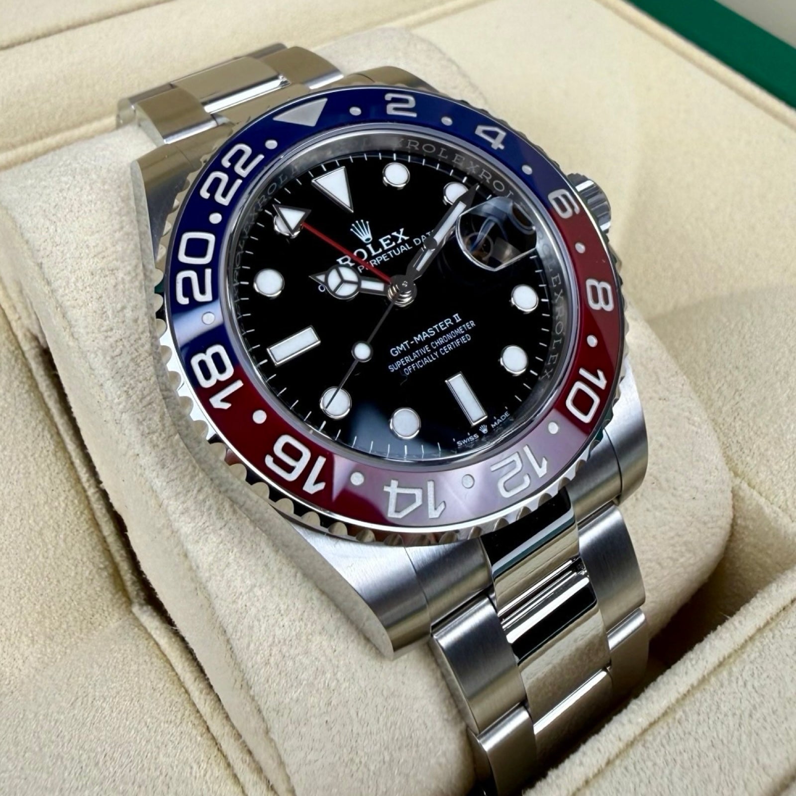 ROLEX GMT-MASTER II PEPSI 126710BLRO OYSTER 08/2024 NEU FULLSET