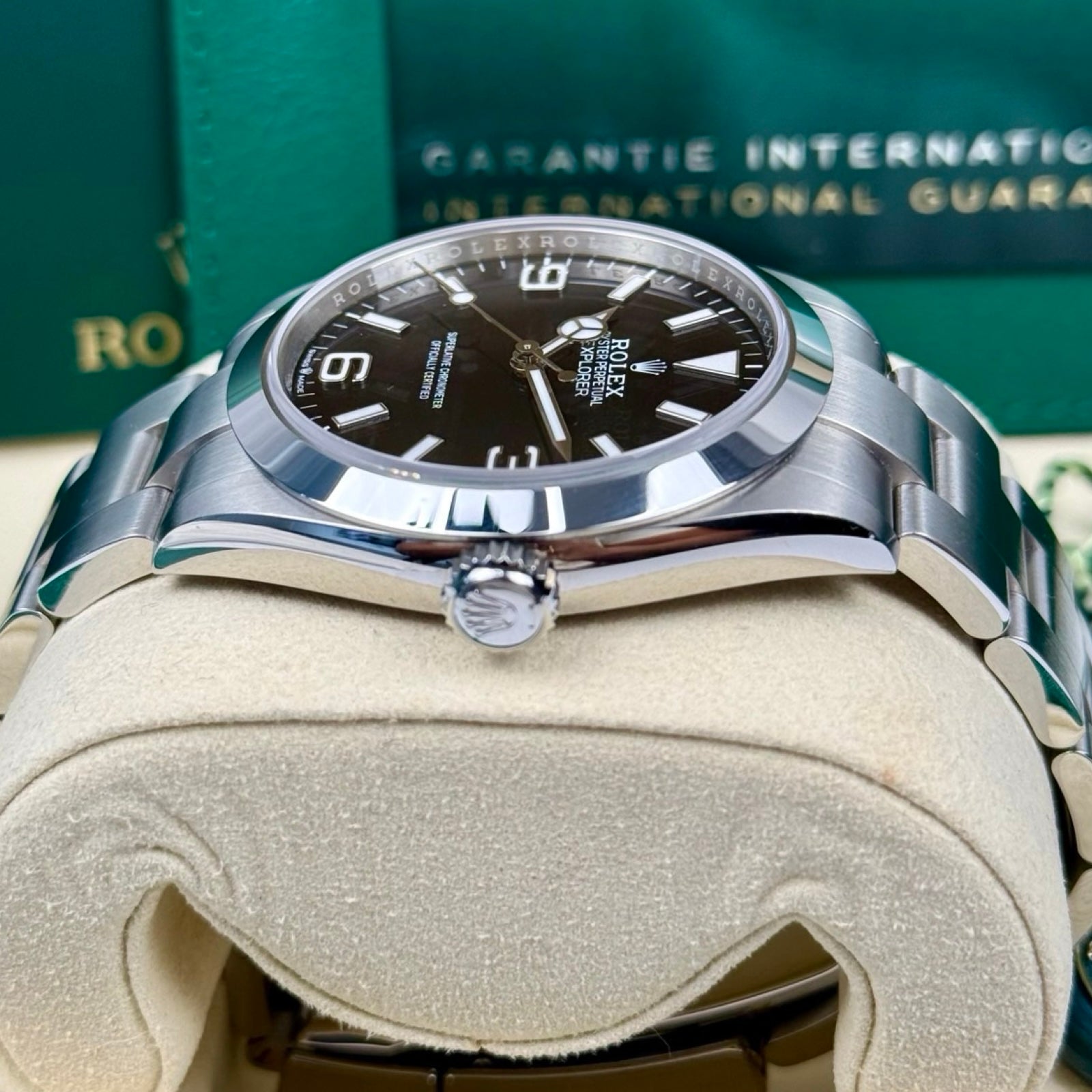 Rolex Explorer 40 Ref. 224270 Schwarz – Sehr gut, Fullset 12/2025 | Finer Things