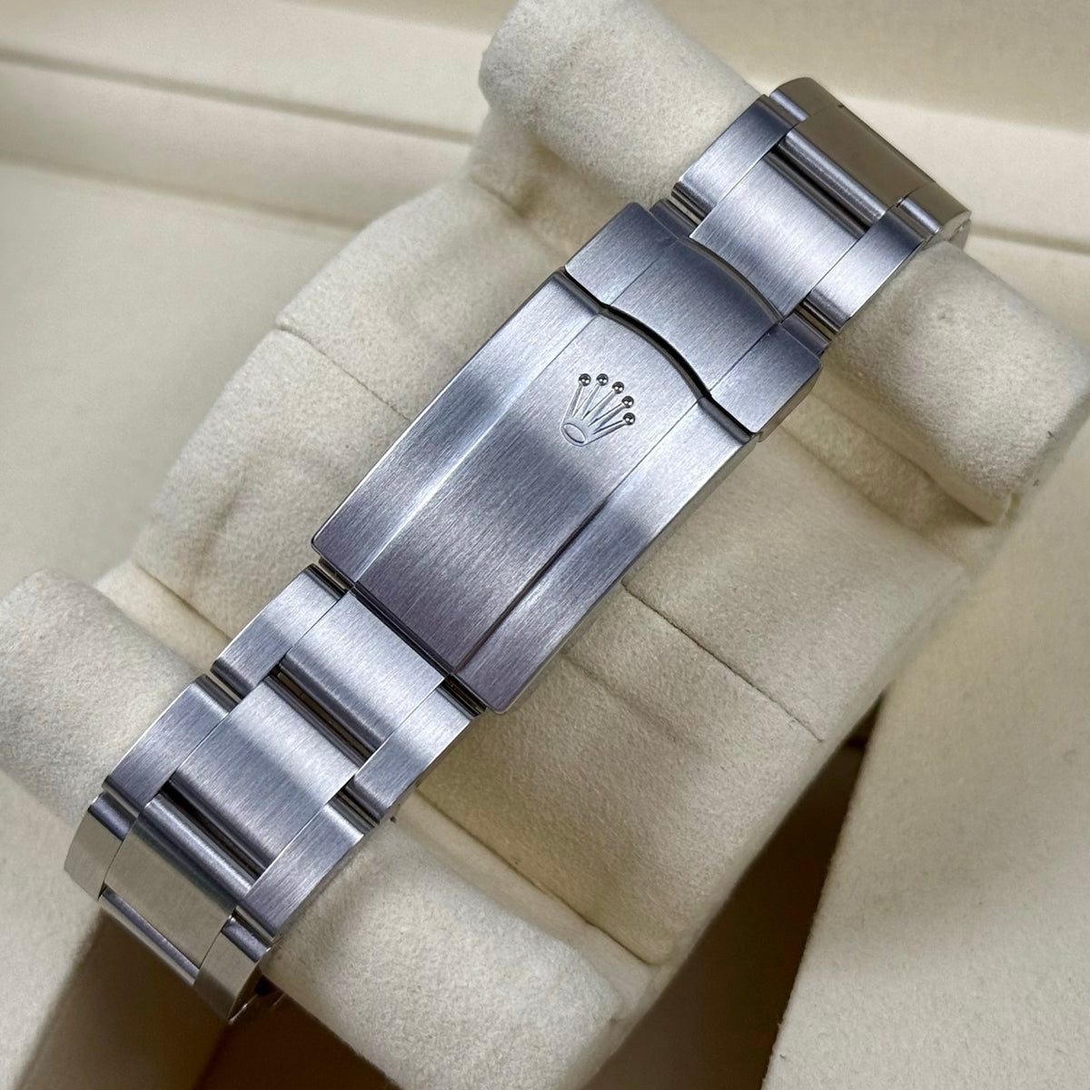 ROLEX OYSTER PERPETUAL 36 126000 LAVENDER 2026 NEU FULLSET