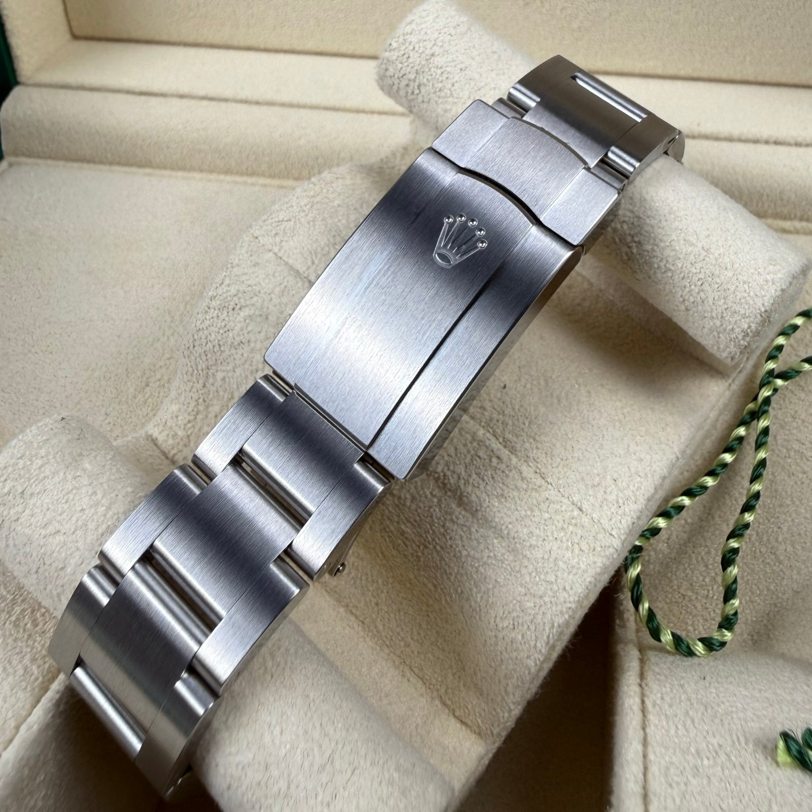ROLEX OYSTER PERPETUAL 41 124300 GRÜN 06/2024 LC100 NEU FULLSET
