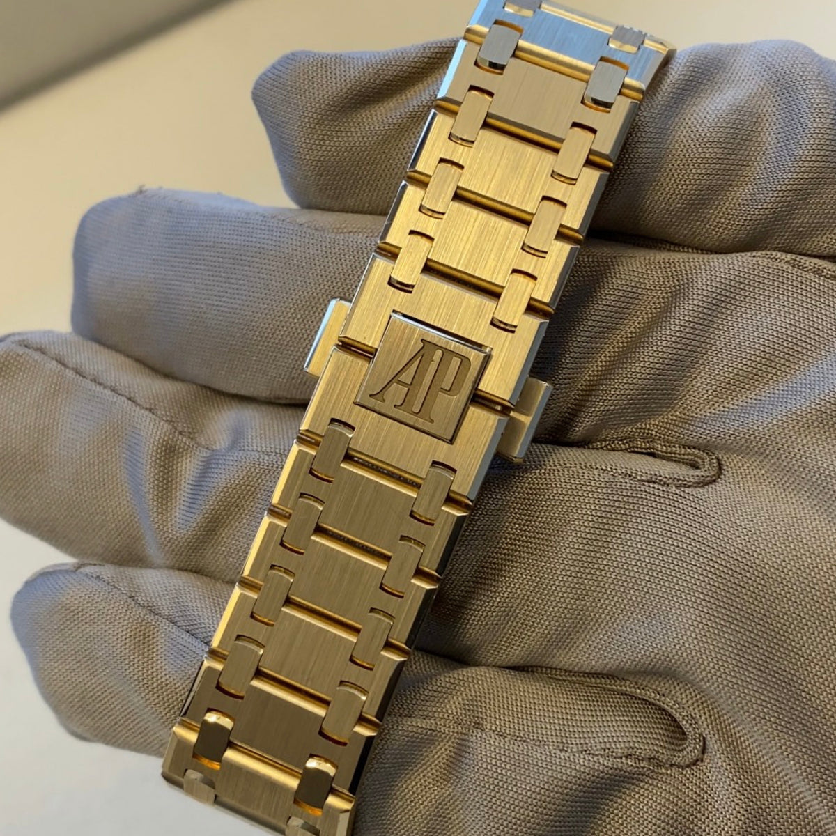 AUDEMARS PIGUET ROYAL OAK „JUMBO“ EXTRA-THIN 16202BA.OO.1240BA.02 06/2023 FULLSET