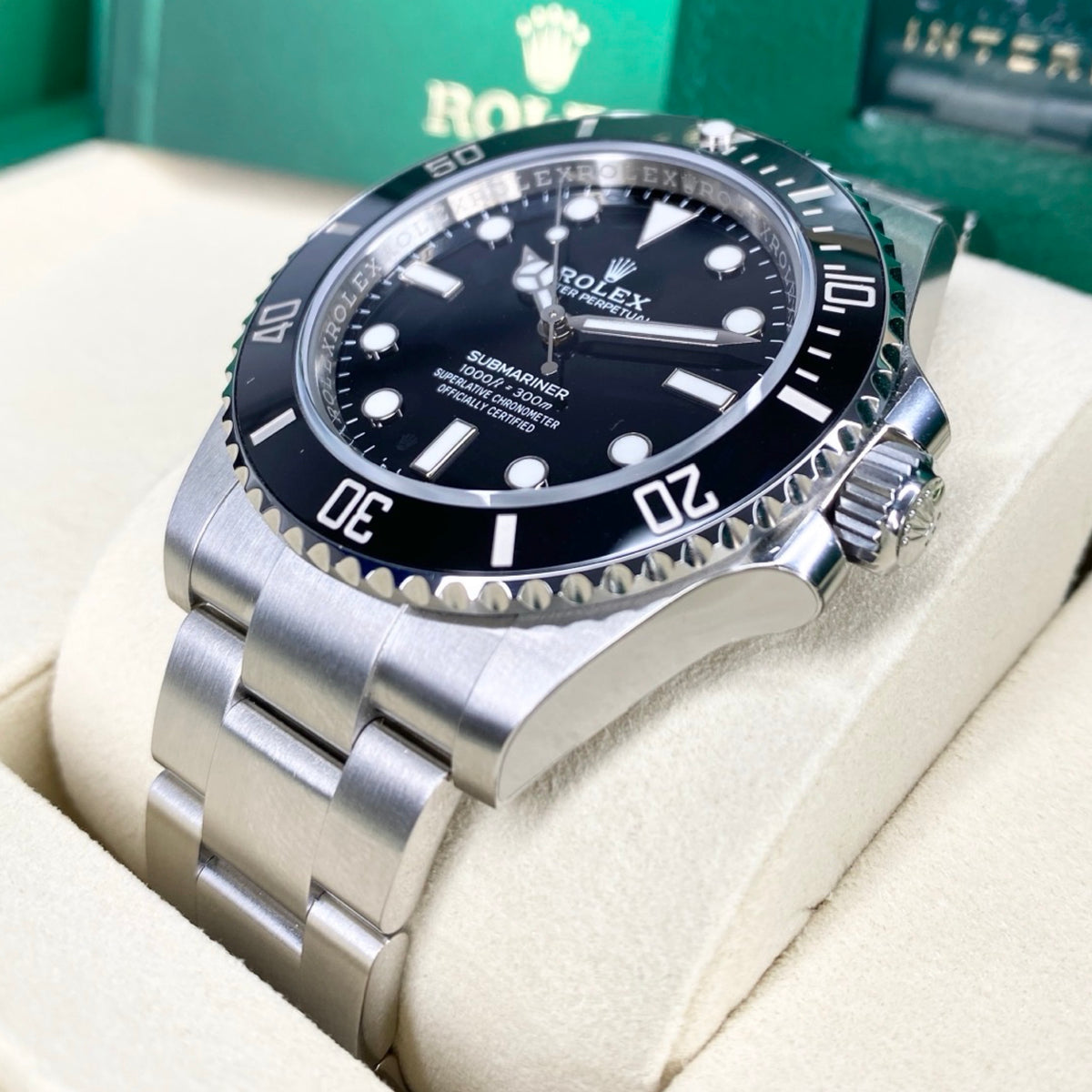 ROLEX SUBMARINER NO DATE 124060 09/2025 NEU VERKLEBT FULLSET